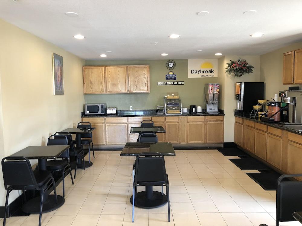 Days Inn By Wyndham Tucson Airport Drexel Heights Buitenkant foto