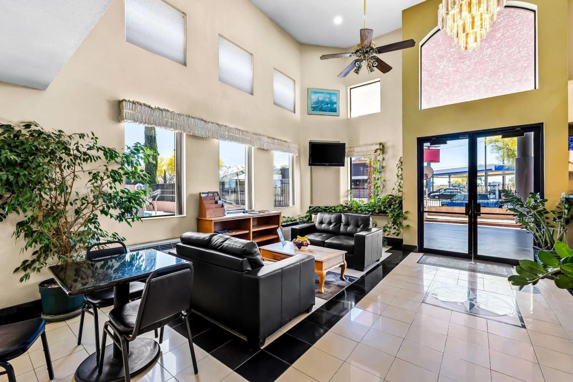 Days Inn By Wyndham Tucson Airport Drexel Heights Buitenkant foto